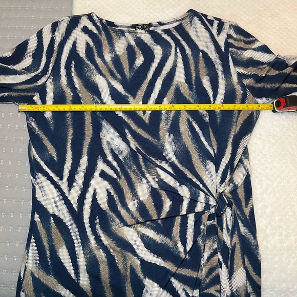 CLARA SUNWOO Blue and White Zebra Print Blouse - Picture 6 of 6